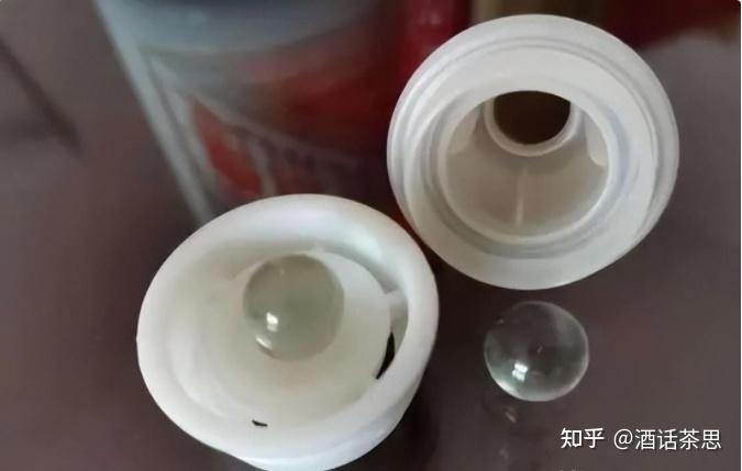 各种茅台酒瓶回收吗？大概酒瓶多少钱？(图4)